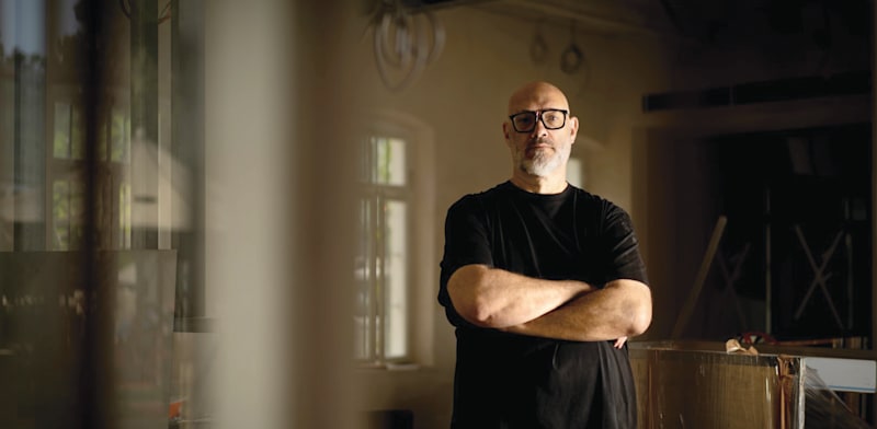 "מושיק רוט. ''אני צריך כל יום לרוץ ולנצח את המאה מטר'' / צילום: אסף קרלה"