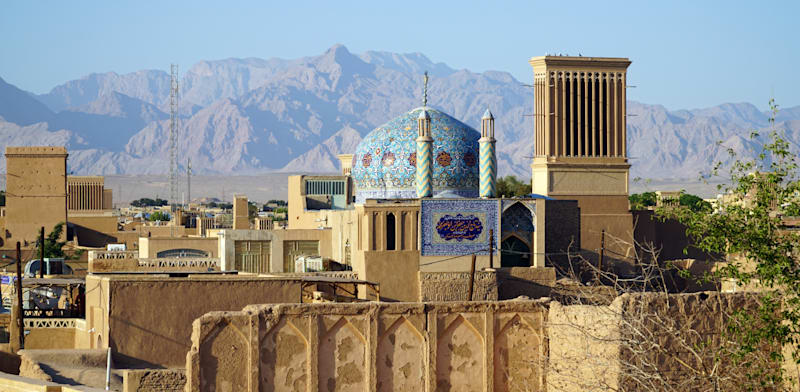 "כמה מדינות חולקות גבול יבשתי עם איראן? / צילום: Shutterstock"