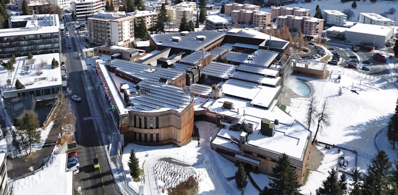 "מרכז הקונגרסים בדאבוס לקראת הכינוס השנתי של הפורום הכלכלי העולמי (WEF) / צילום: Reuters, Denis Balibouse"