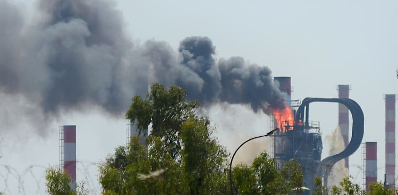 "בית זיקוק לנפט בדרום־מערב איראן / צילום: Reuters, WANA"