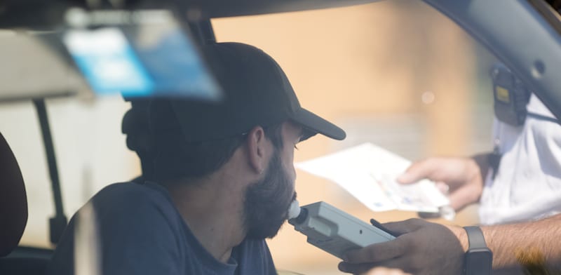 בדיקת ינשוף / צילום: Shutterstock