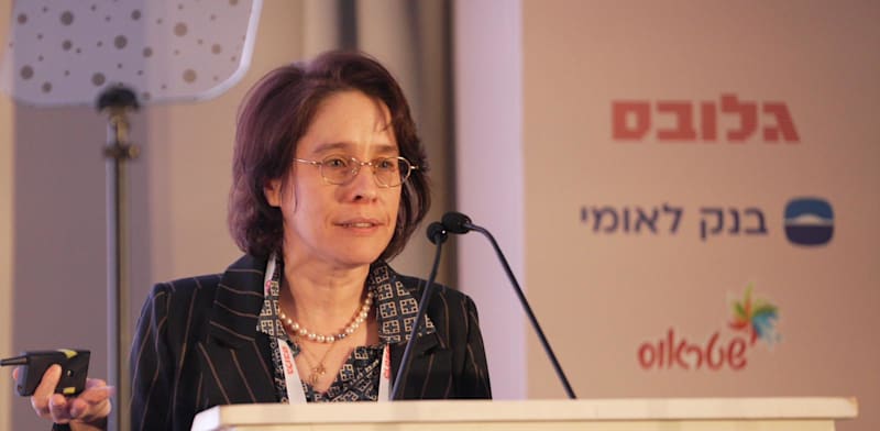 "אלונה בר און, מו''ל גלובס, בכנס שמים את הצפון במרכז / צילום: כדיה לוי"