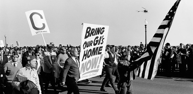 "צעדת מחאה נגד מלחמת וייטנאם / צילום: Reuters, ZUMA Press"