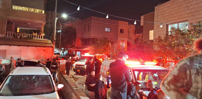 "פגיעה במועצה המקומית בענה שבצפון כתוצאה מירי הרקטות הערב / צילום: דוברות מד''א"