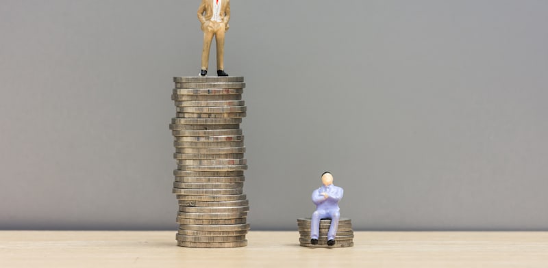 Gap between rich and poor credit: Shutterstock