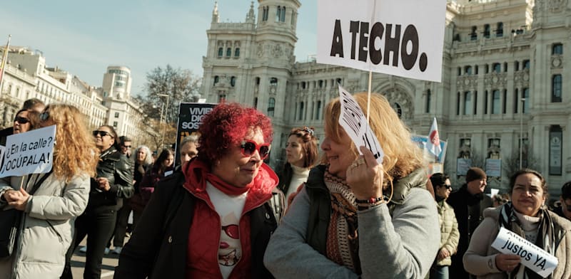 הפגנה למען דיור נגיש במדריד. הביקוש הגבוה הוביל לעליות מחירים / צילום: Shutterstock
