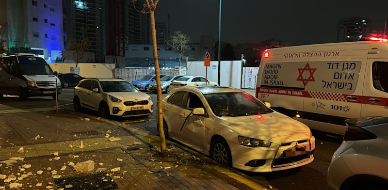 תיעוד מזירה בפתח תקווה / צילום: מד''א