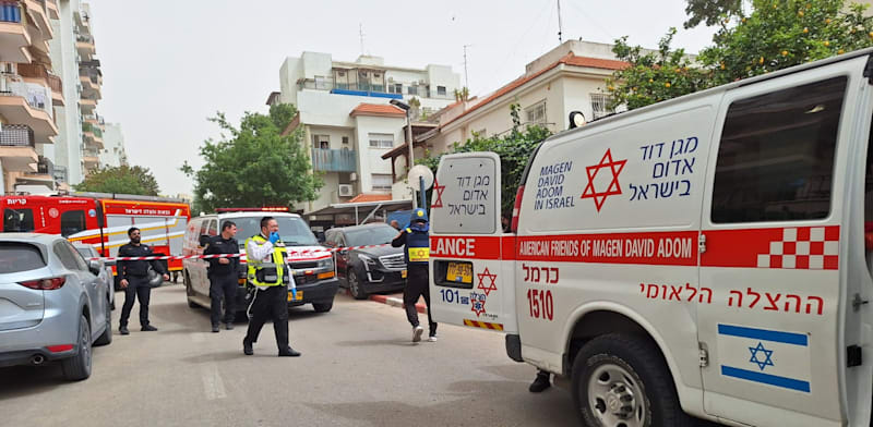 זירת נפילה בצפון לאחר מטח מאיראן / צילום: מד''א