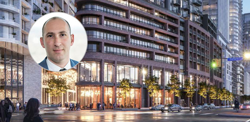 "הדמיית פרויקט Galleria של עלמדב בטורונטו. בעיגול: המנכ''ל רפי לזר / צילום: מצגת החברה"