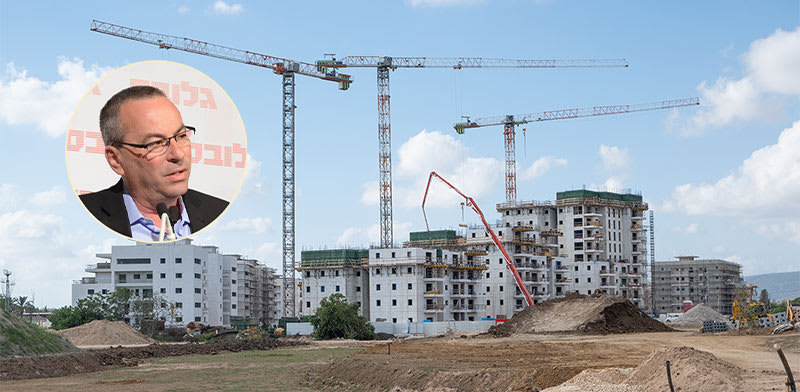 "עגורנים באתר בנייה. בעיגול: נשיא התאחדות הקבלנים בוני הארץ, רוני בריק / צילום: שאטרסטוק, תמר מצפי"