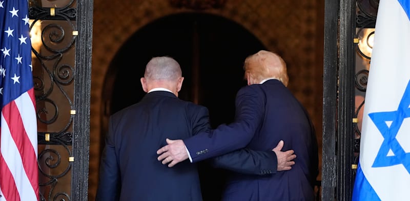 רה''מ נתניהו והנשיא טראמפ במאר־א־לאגו בדצמבר האחרון / צילום: ap, Alex Brandon