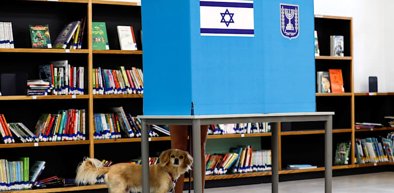 "קלפי / צילום: Reuters, Corinna Kern"
