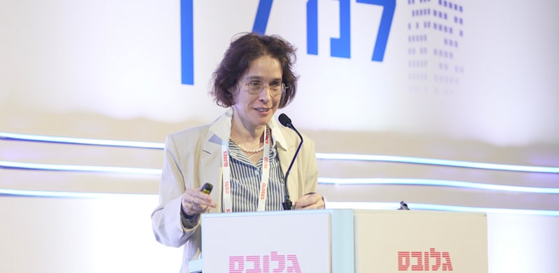 "אלונה בר און, מו''ל גלובס בוועידת ישראל לנדל''ן / צילום: כדיה לוי"