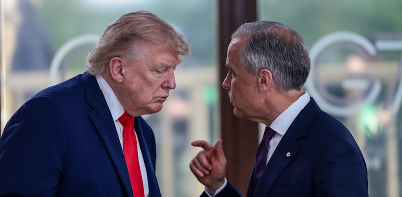 "ראש ממשלת קנדה מארק קרני ונשיא ארה''ב דונלד טראמפ / צילום: ap, Evelyn Hockstein"