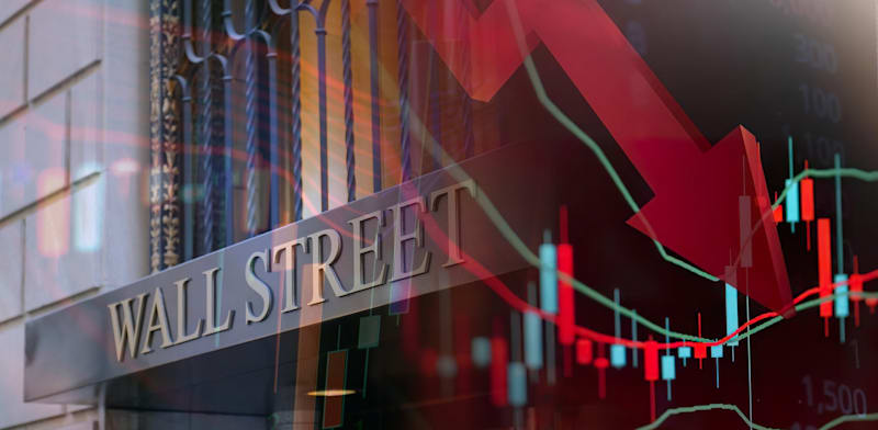 Gold Falls to a One-Year Low Below $3,900 and Silver Breaks $50 as Markets Price a Fed Rate Increase