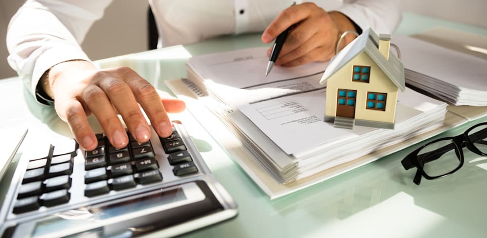 הארנונה תתייקר שוב? / אילוסטרציה: Shutterstock, Andrey_Popov