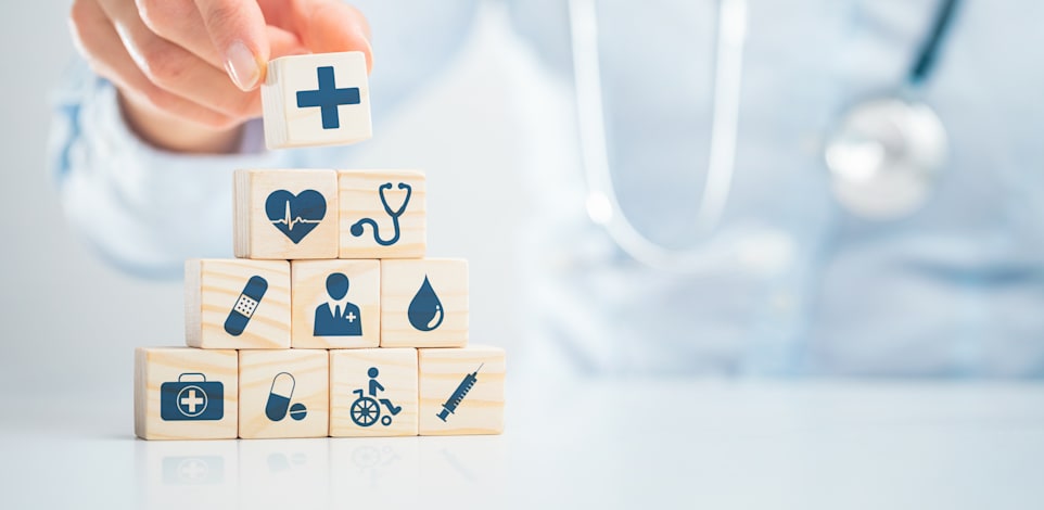 מהפכת ביטוחי הבריאות הפרטיים / אילוסטרציה: Shutterstock, REDPIXEL.PL