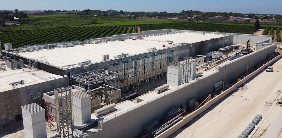 חוות השרתים של אמזון בתנובות / צילום: ט. ג. הפקות