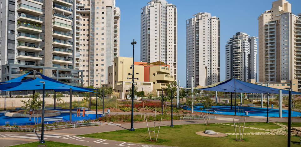 מגדלים בפתח תקווה. מאות שקלים לחודש לדירה / צילום: Shutterstock