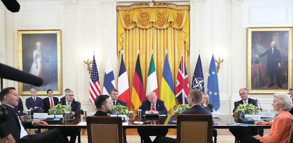 המאמצים לא הניבו את התוצאות המקוות. מנהיגי אירופה באחת משיחותיהם עם נשיא ארה''ב, דונלד טראמפ / צילום: ap, Alex Brandon