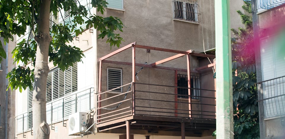 הוספת מרפסת / אילוסטרציה: שלומי יוסף