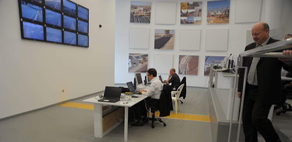 מרכז בקרה חברת אורד / צילום: איל יצהר