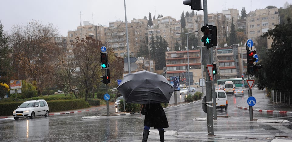 גשם בירושלים / צילום: איל יצהר