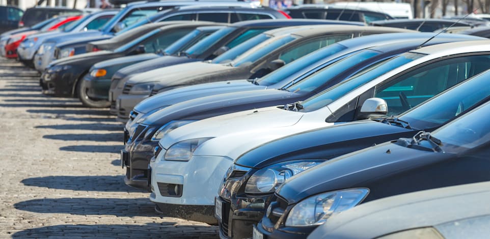 מחירי ביטוח הרכב זינקו ב-75% מאז 2019 / צילום: Shutterstock, Fedorovekb