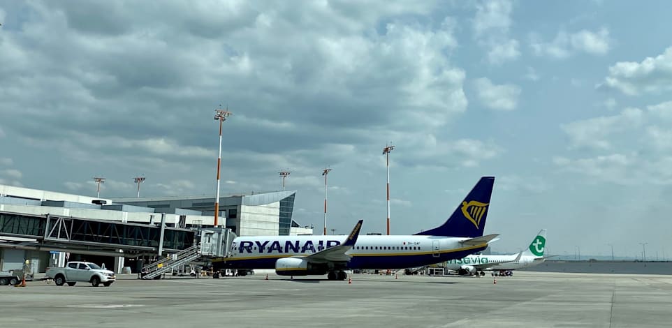 מטוס של RYANAIR / צילום: מיכל רז חיימוביץ