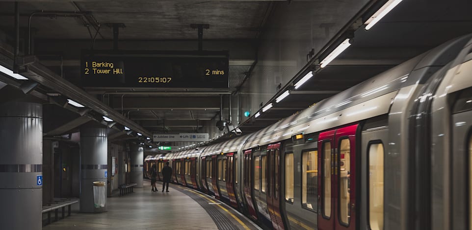 מטרו / אילוסטרציה: Unsplash, joel de vriend