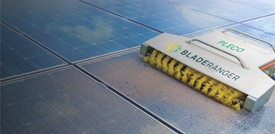 רובוט של בלייד ריינג'ר לניקוי פאנלים סולאריים / צילום: מצגת החברה