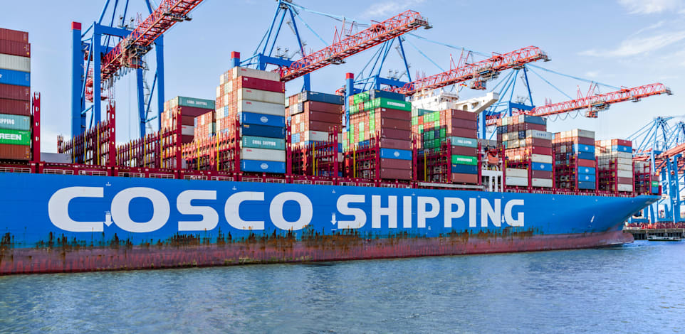 אונייה של חברת COSCO / צילום: Shutterstock