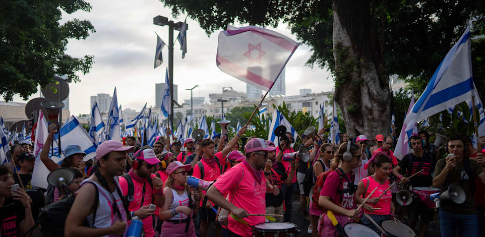 הפגנות מחאה בתל אביב / צילום: Associated Press, Oded Balilty