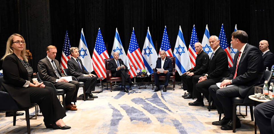 ראש הממשלה בנימין נתניהו ונשיא ארה''ב ג'ו ביידן בפגישתם המורחבת, בתל אביב / צילום: חיים צח-לע''מ