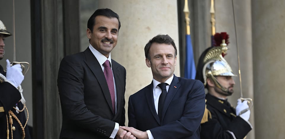 ראש ממשלת צרפת ואמיר קטאר, בפגישתם בצרפת שבוע שעבר / צילום: Reuters, Eliot Blondet/ABACAPRESS