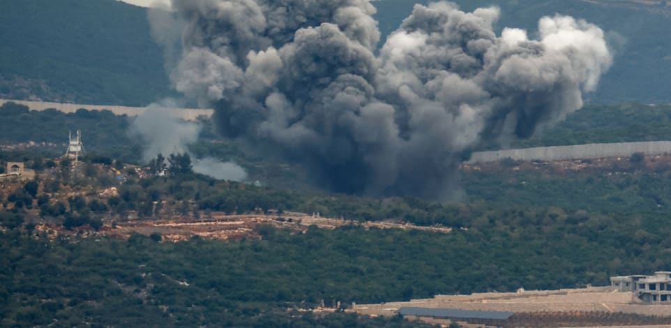 הפצצה ישראלית בלבנון / צילום: Reuters, EVELYN HOCKSTEIN