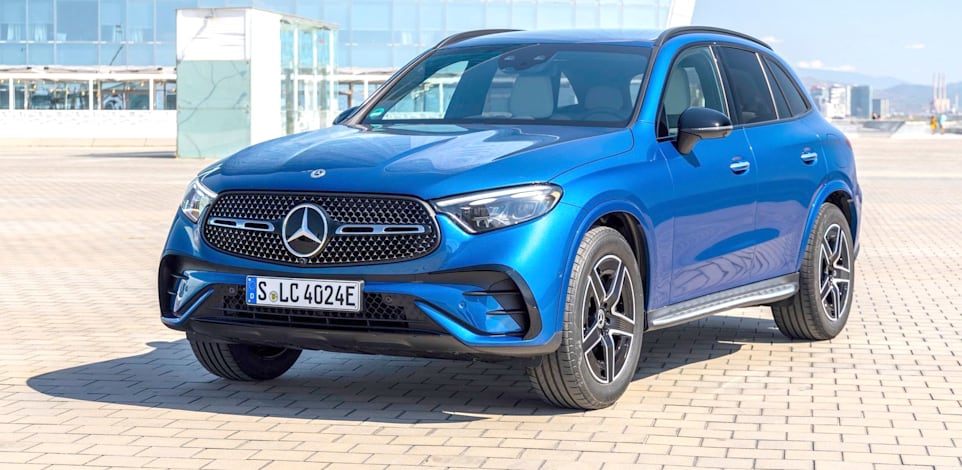 מרצדס GLC300e פלאג אין / צילום: יח''צ