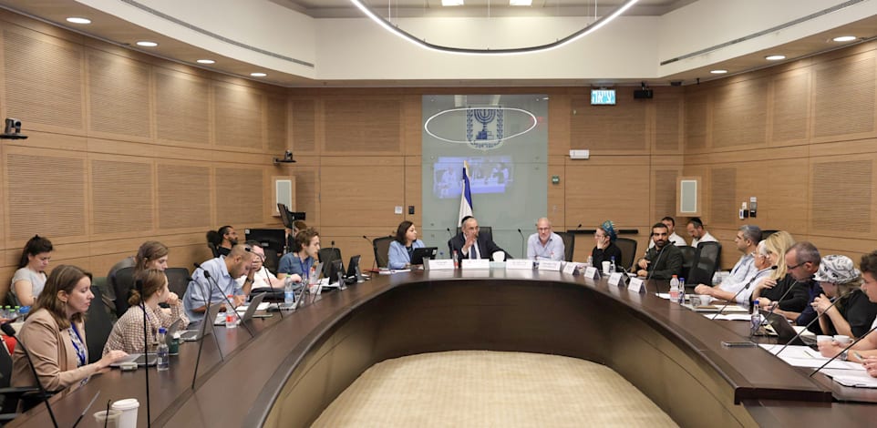 אישור תיקון חוק המטרו בוועדת הפנים, בחודש שעבר / צילום: דני שם טוב, דוברות הכנסת