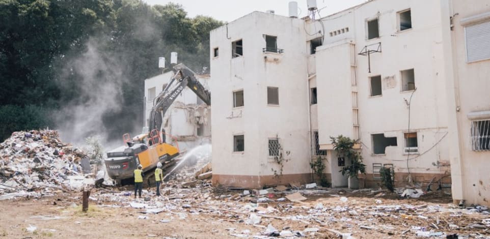 הריסת פרויקט בתל אביב. המהמורות הן חלק בלתי נפרד / צילום:  ינאי אלפסי