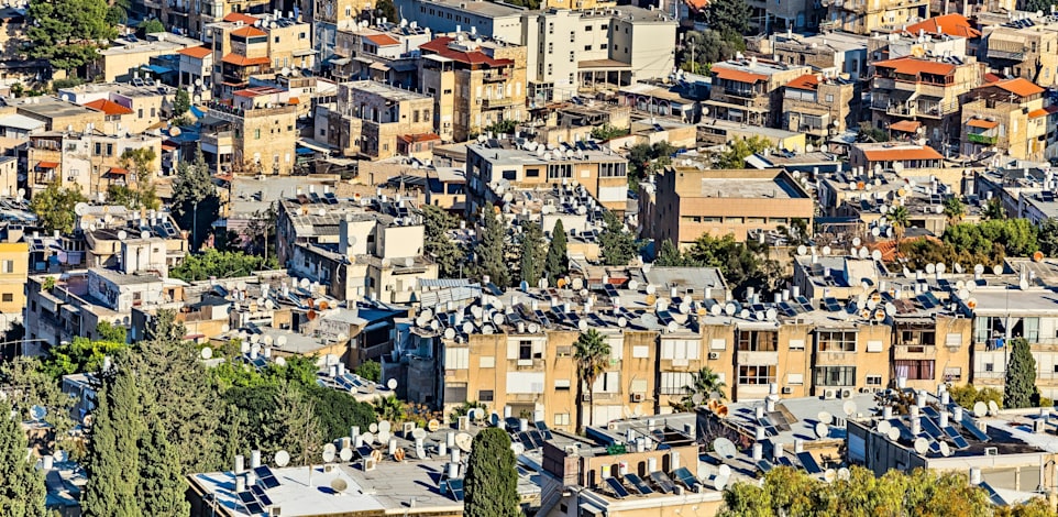 חיפה. דירות קטנות וישנות עוד מביאות תשואה גבוהה / צילום: Shutterstock
