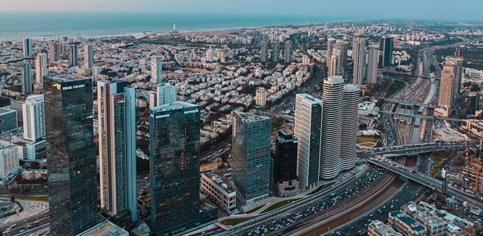 בנייני משרדים בתל אביב. ענף המשרדים ברוויה? / צילום: Shutterstock