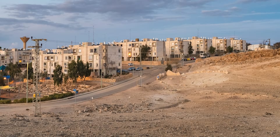 בנייני דירות במצפה רמון - היישוב המושכר ביותר בישראל, נכון להיום / צילום: Shutterstock