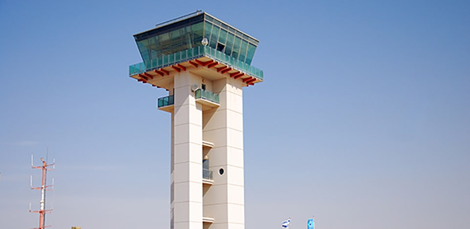 מגדל הפיקוח בבסיס נבטים / צילום: דובר צה''ל, ויקיפדיה