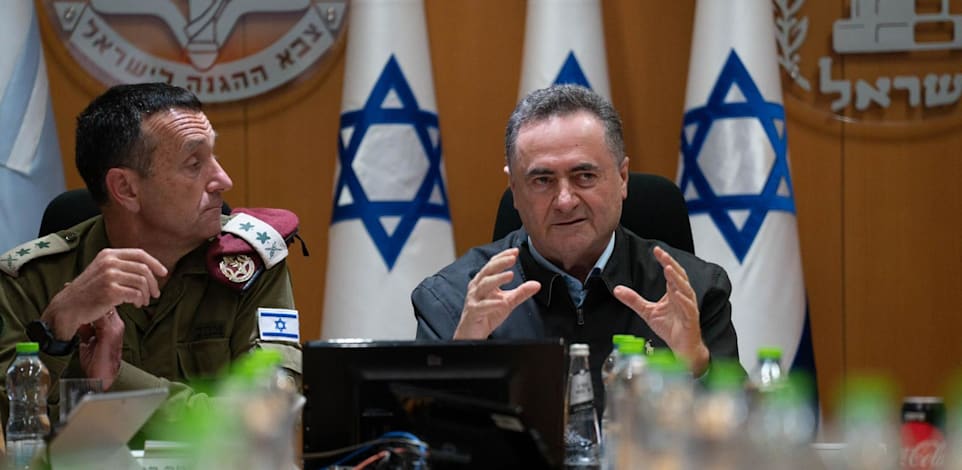 שר הביטחון ישראל כ''ץ והרמטכ''ל הרצי הלוי, היום / צילום: אריאל חרמוני, משרד הביטחון