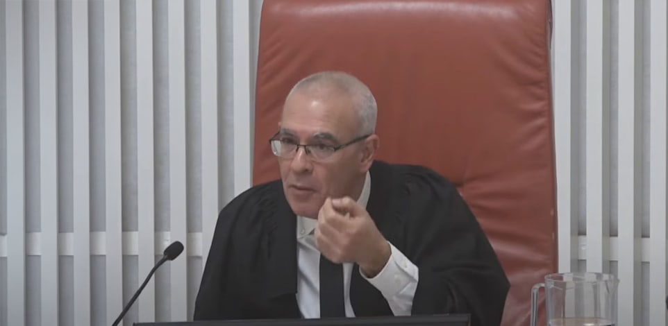 השופט עופר גרוסקופף בדיון בבג''צ, היום (ב') / צילום: דוברות הרשות השופטת