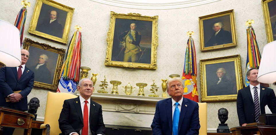טראמפ ונתניהו בפגישתם, הלילה / צילום: Associated Press, Evan Vucci