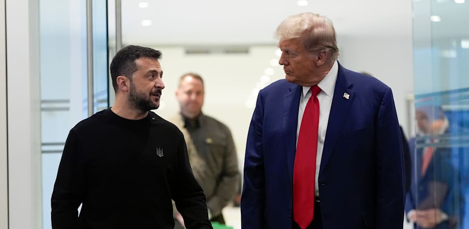 דונלד טראמפ לצד ולודימיר זלנסקי, בספטמבר האחרון / צילום: ap, Julia Demaree Nikhinson
