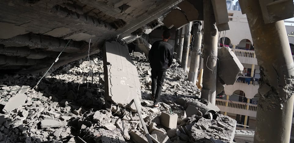 תקיפות צה''ל בעזה, ארכיון / צילום: Associated Press, Jehad Alshrafi