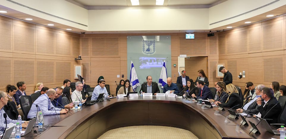 דיון בוועדת החוקה, בראשותו של ח''כ שמחה רוטמן / צילום: דני שם-טוב/דוברות הכנסת