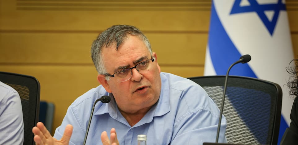יו''ר ועדת הכלכלה, ח''כ דוד ביטן, בדיון היום (ב') / צילום: נועם מושקוביץ'/דוברות הכנסת